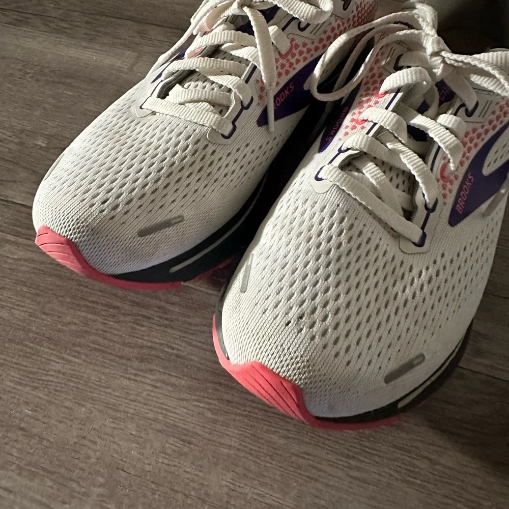 Brooks Women's Ghost 14 Running Sneakers Size 9 White Purple Coral - Picture 3 of 9